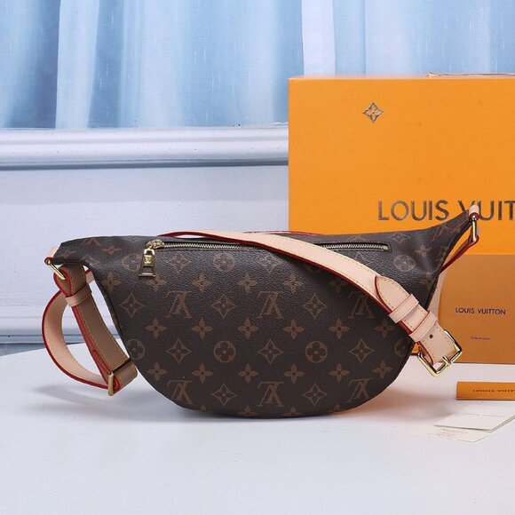 🌾Louis Vuitton Bumbag Brown Monogram Canvas Messenger Bag - Picture 3 of 9